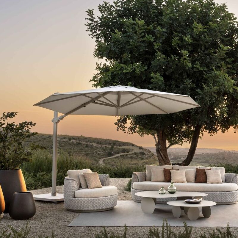 Parasol déporté ANTEGO Ø 3,5M avec socle JARDINICO