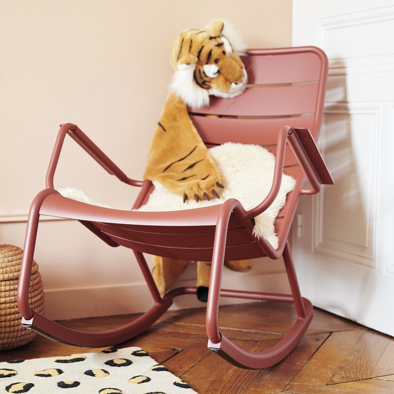 Rocking chair Luxembourg Fermob ocre rouge ambiance 1
