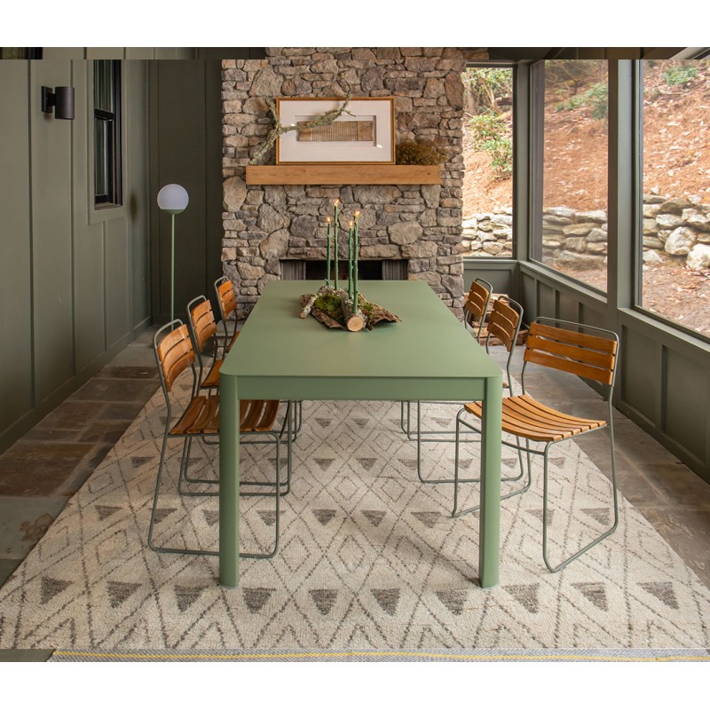Table d'extérieur RIBAMBELLE 2 allonges Fermob vert cactus ambiance