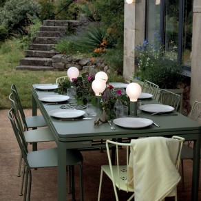 Table à allonges Biarritz Fermob vert cactus ambiance 4