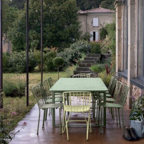 Table à allonges Biarritz Fermob vert cactus ambiance 5